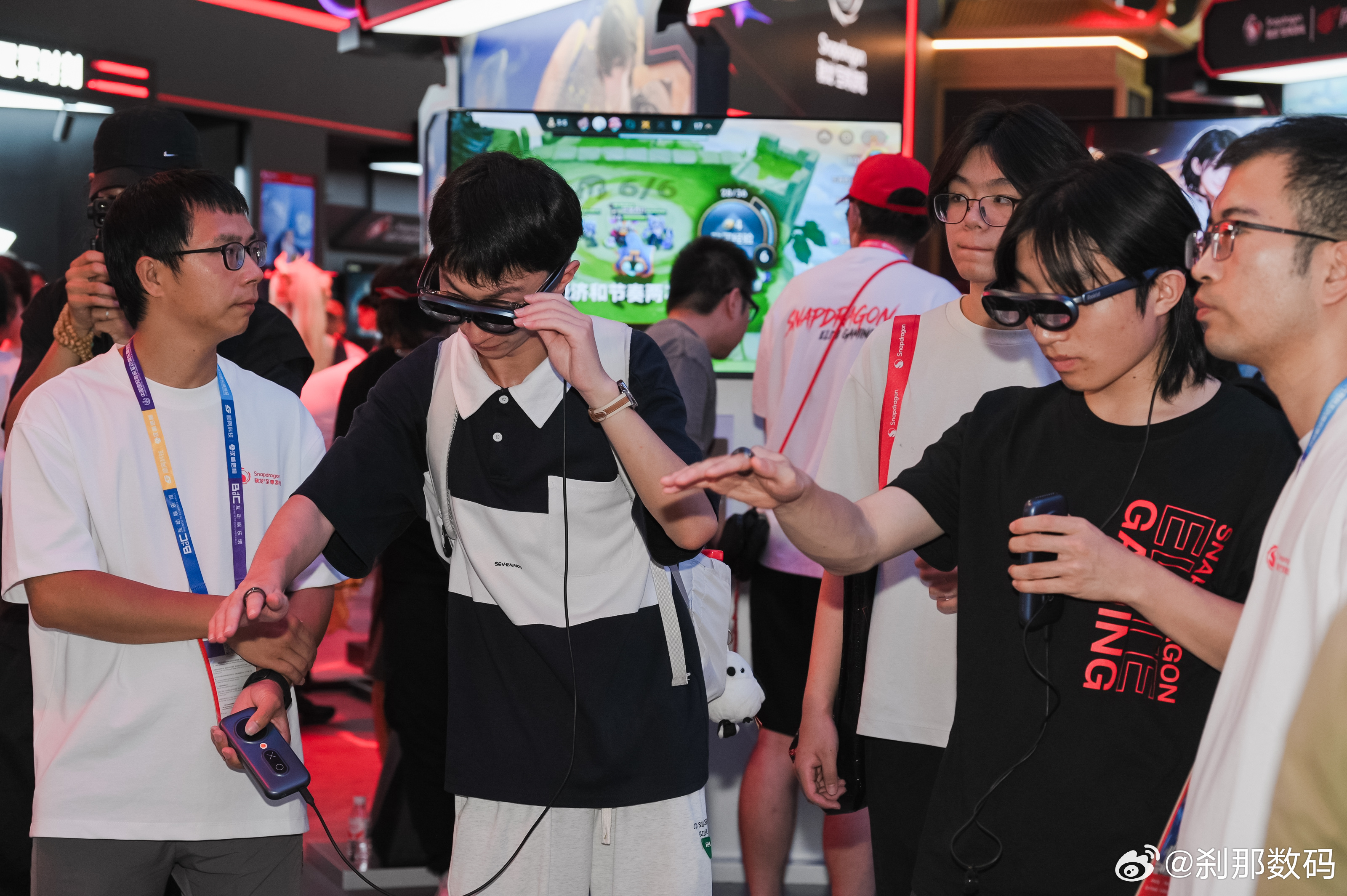 用AI的方式打开CJ骁龙馆 今年ChinaJoy，我准备先去骁龙AI造梦场。放了