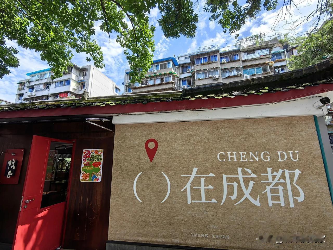 国庆长假热门目的地十大城市与以往基本差不多。除了四大直辖市，就是几个省会城市。如