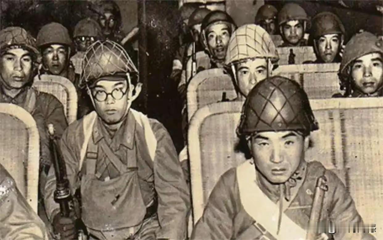 侵略我们的日本鬼子，个个都是面目狰狞，这些来自地狱的恶魔，给我们留下了痛苦的记忆