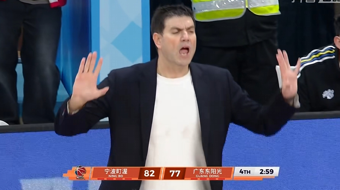 我觉得宏远还是没机会，对面辛普森挺强的，胡明轩搞不定他宁波男篮vs广东男篮