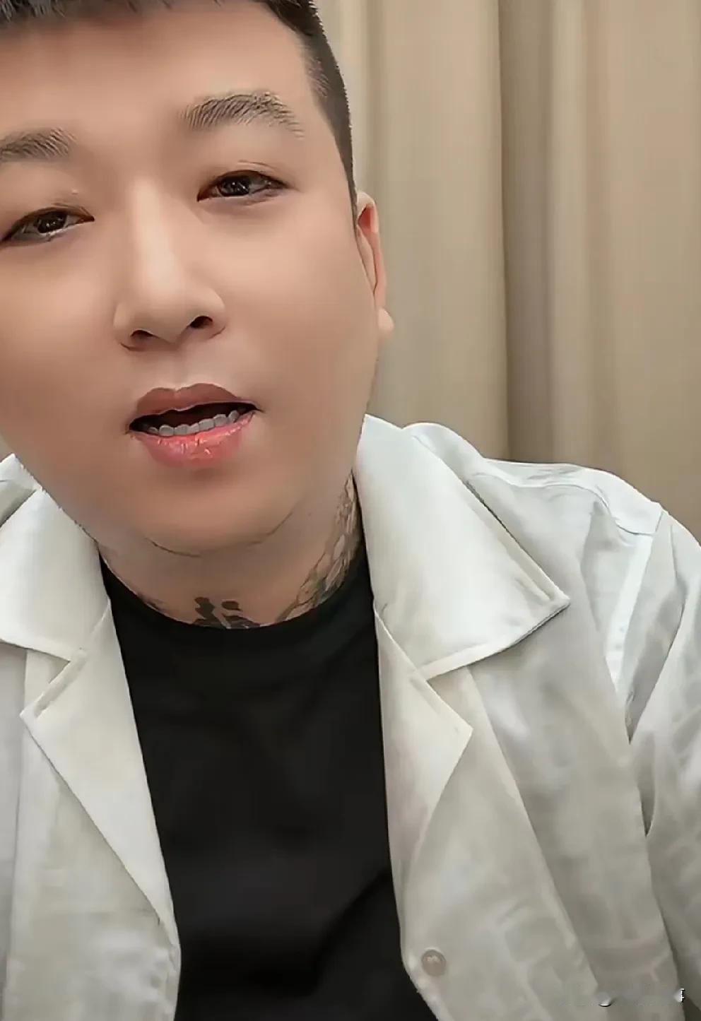 驴家小胖分析天津李四负面新闻比较多，但是人家该干嘛干嘛，家底厚！ 

     