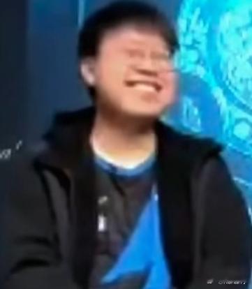 查理斯：我感觉英雄联盟S赛是最没有含金量的世界赛，就是所有游戏项目里面，之前我感