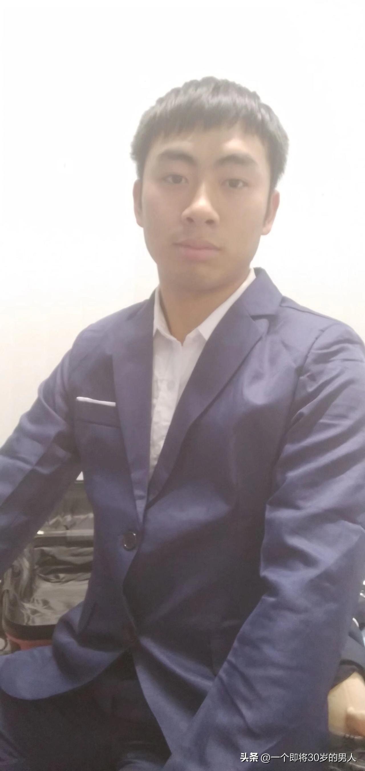 30岁，写作你会发现
当你写了10万，你会发现
当你写了30万字你会发现
当你写