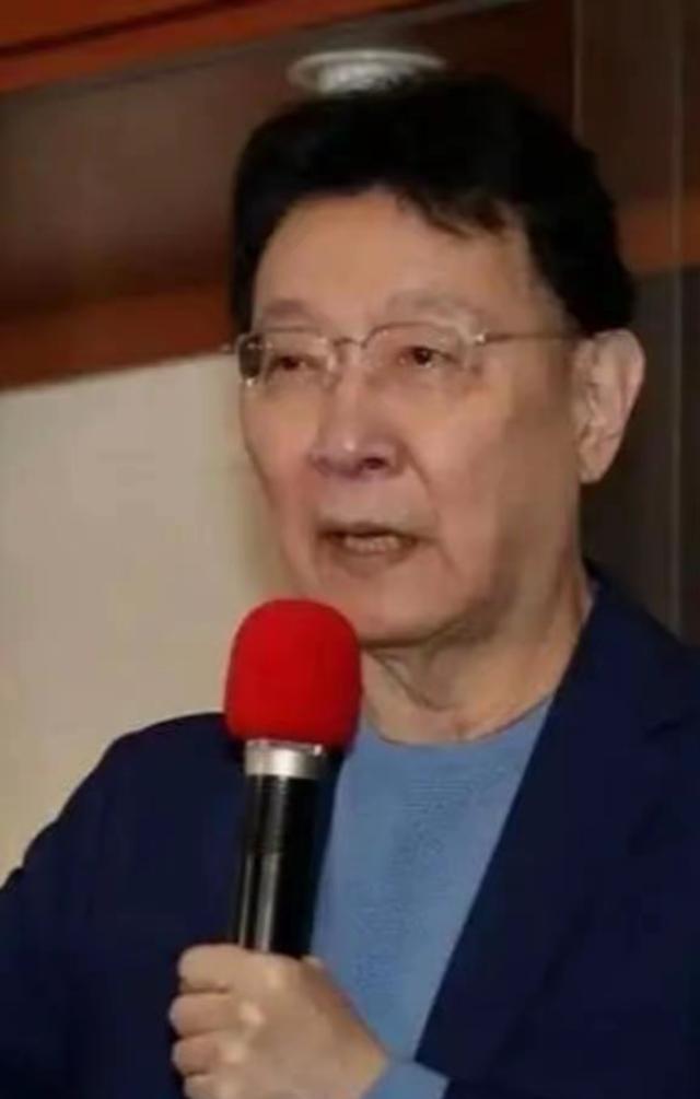 台湾名嘴赵少康曾在节目中质问大陆：“为什么一定要统一，统一有什么好处？”甚至还扬