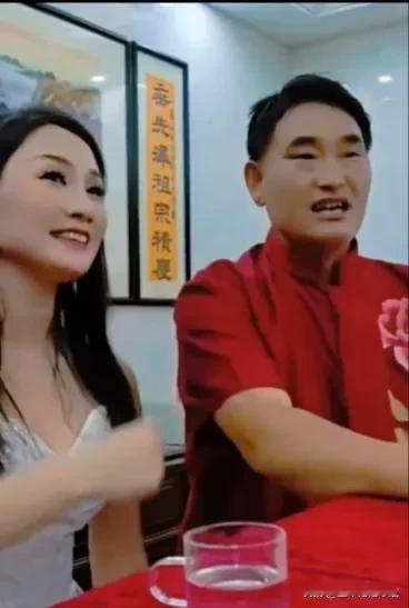 大衣哥朱之文被邀请到广东梅州揭阳演出，可见大衣哥朱之文是多么受全国人民欢迎，活动