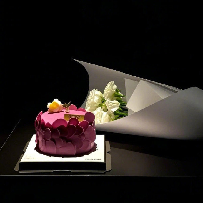 ²⁰²⁵ 💜𝗛𝗮𝗽𝗽𝘆❀ ᐝ一个人最好的生活方式： 不说闲话，不管闲