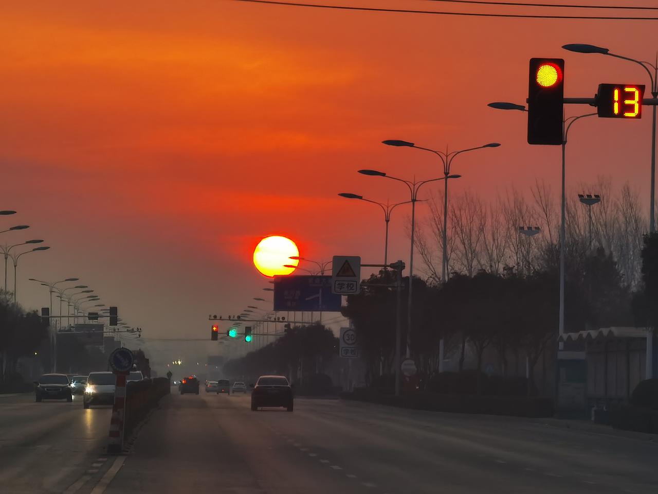 作为销售老油条，我有话要说，
朝阳美不美？