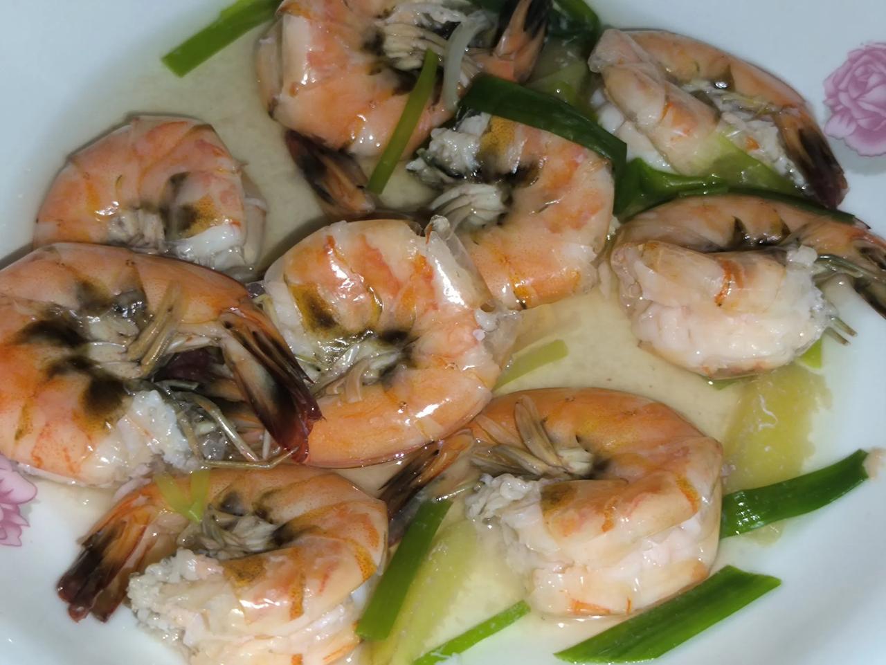 #分享美食食谱#吃虾喝汤