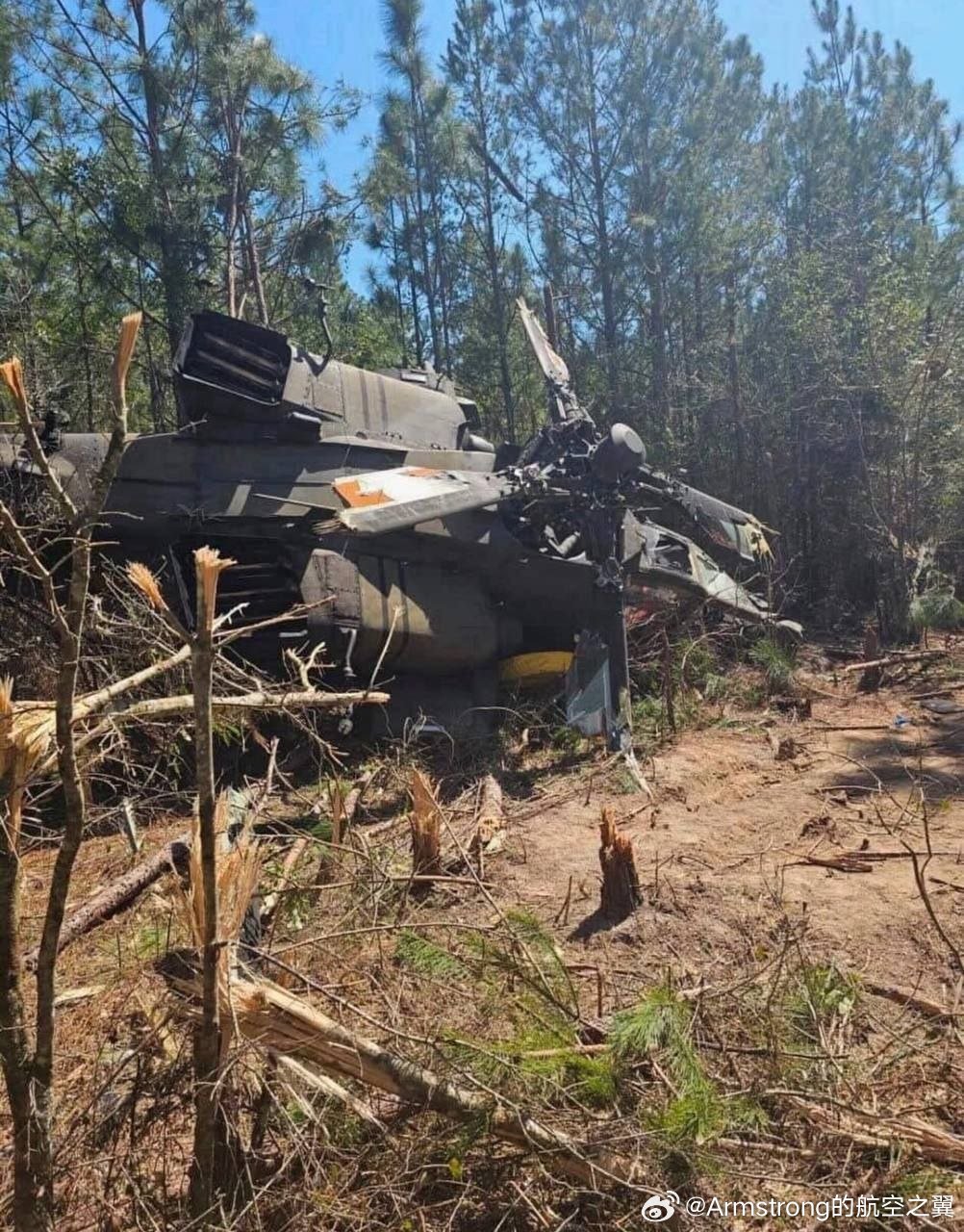 3月19日上午，美军一架AH-64阿帕奇武装直升机在阿拉巴马州诺沃塞尔堡 (Fo