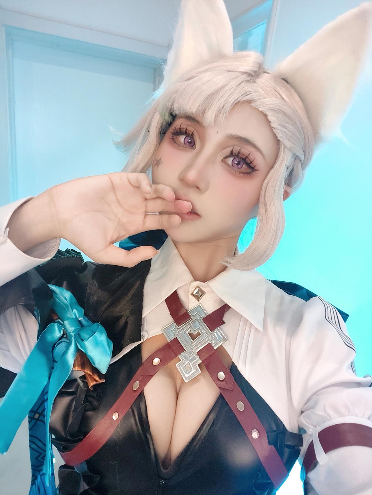 来自枫丹的毛毛琳妮特，向你投来惊讶的目光！
COSER：依娘依娘#原神##游戏#