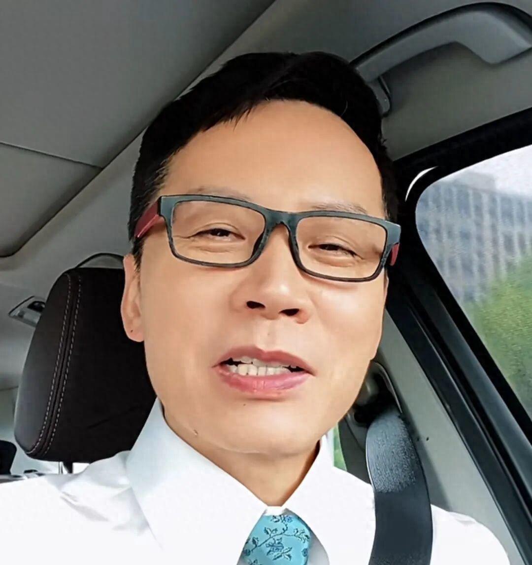 《法制主播千块买假茶，反诈专家踩坑低价套路，茶叶拆开才知真相。》
近日《今日说法