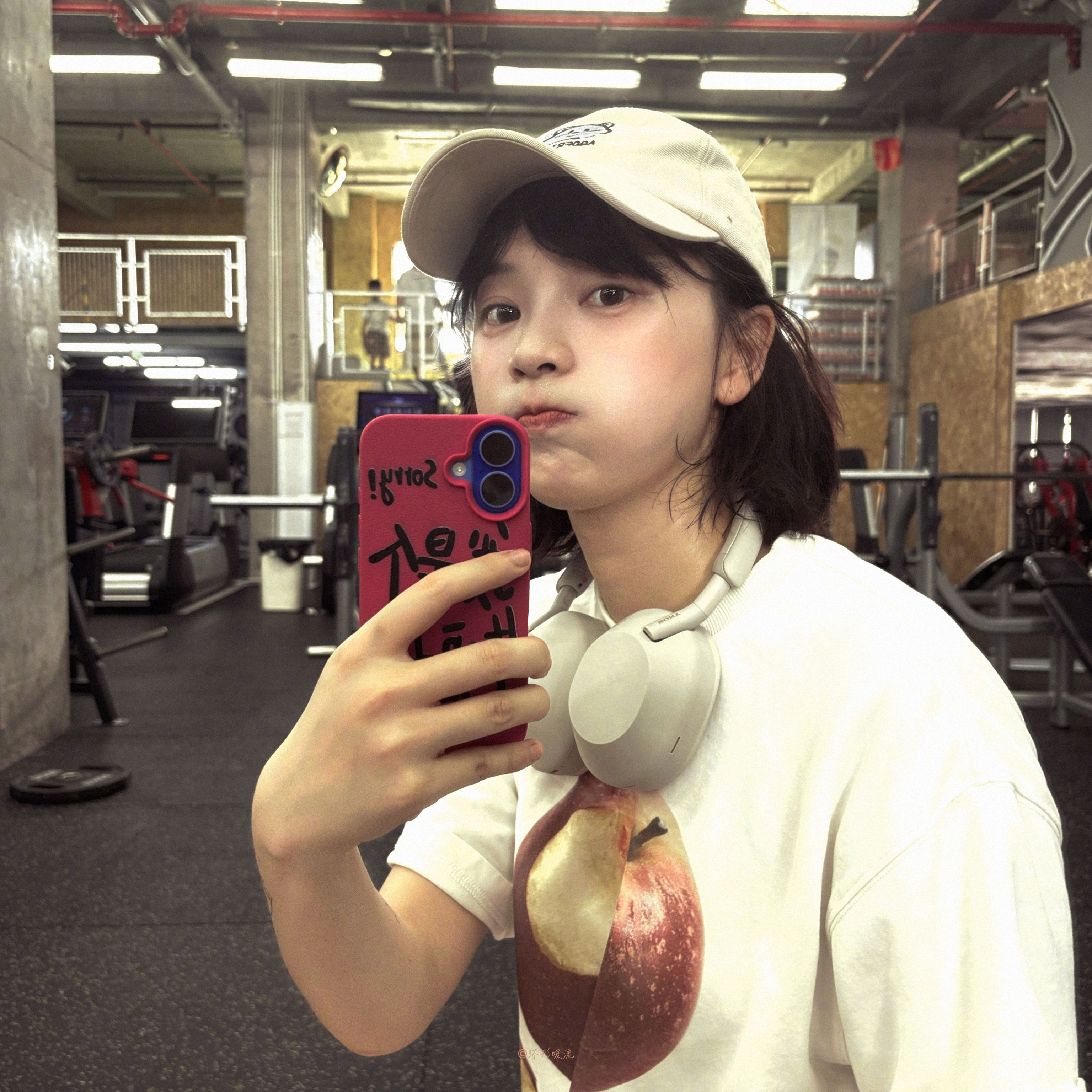 黄灿灿🍎 