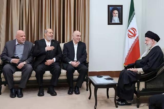 俄罗斯让伊朗先下手为强，伊朗敢吗？
       俄罗斯让伊朗指“趁着美军尚未站