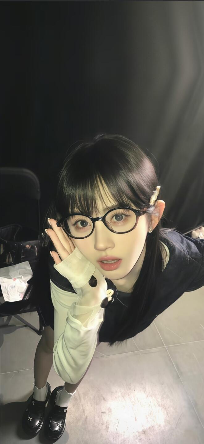 鞠婧祎 