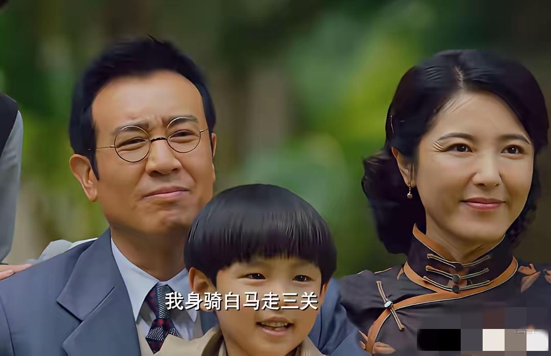 说实话
我现在明白
为什么曾黎这些年一直不温不火了，看了她在《沉默荣耀》的演技，