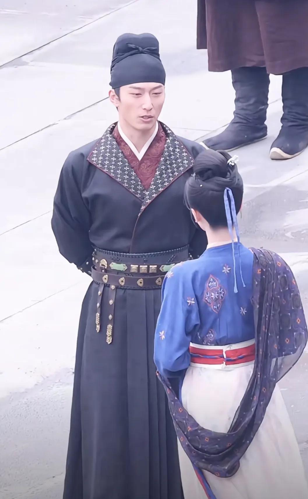 《掌心》拍摄路途
刘诗诗和窦骁都是演技派
刘诗诗天生的古装美人
一个背影都这么吸