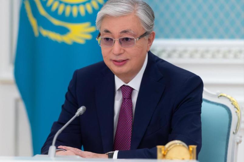 好友国家反水了？哈萨克斯坦紧急联手美欧，交出稀土底牌！

这一下，西方高兴了：这