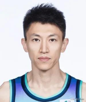 看来刘晓宇从北控队离开当时应该闹得很不愉快，他这是冲着老东家下死手啊。明明宁波队