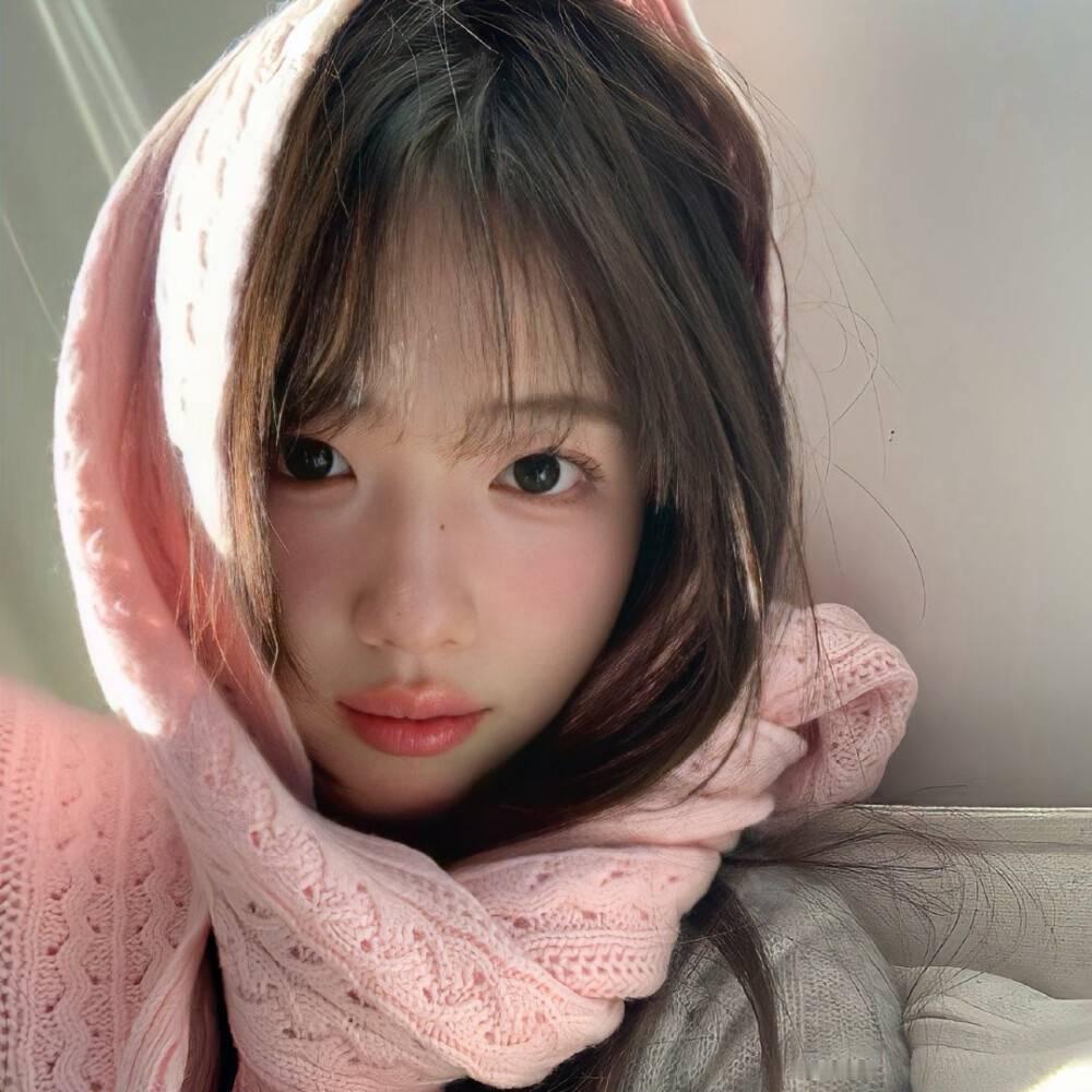 ᵀʰᵉ ʷᵉᵃᵗʰᵉʳ ⁱˢ ˢᵘⁿⁿʸ ʰᵃᵖᵖʸ ᵗʳⁱᵛⁱᵃˡ ˢᵘⁿⁿʸ