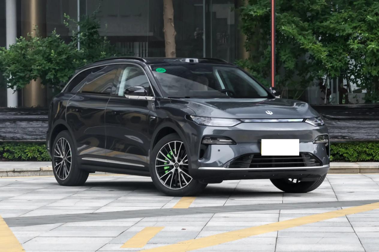 宋Ultra EV开启预售，能闭眼买吗？

 要我说买肯定能买，毕竟第二代刀片电