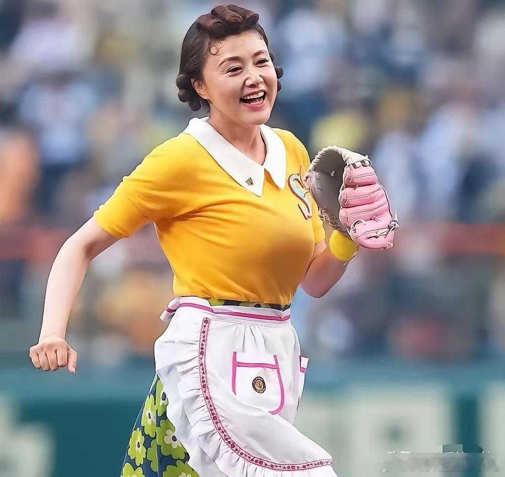 当年迷倒郭富城的藤原纪香，55岁模样大变，美人何必永远停在20岁！ ​​​