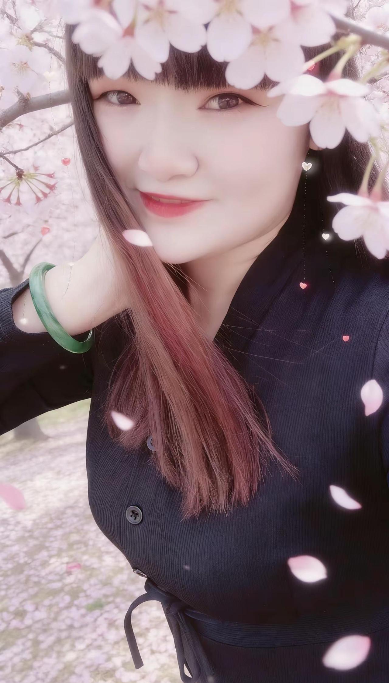 爱花，爱一切能让我感到平静和幸福的东西！变成平静这一课我做到了