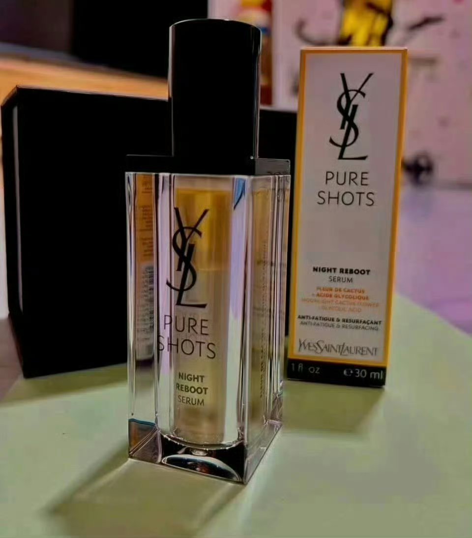 兴趣创作计划美妆篇熬夜党跪了！YSL夜皇后调皮水让我素颜自带“反光板”✨ 谁懂啊