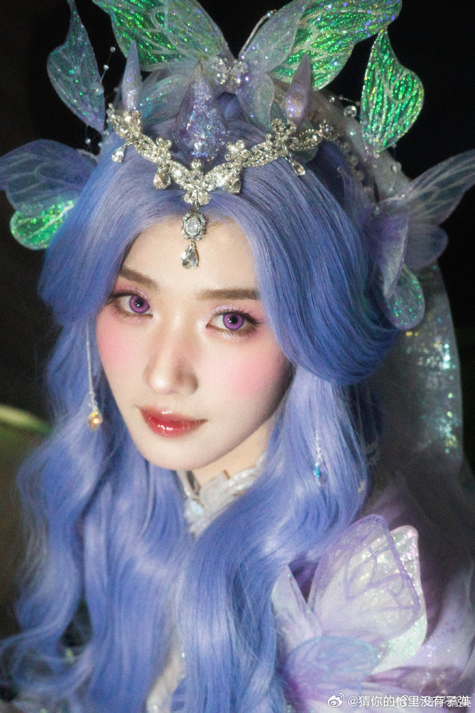 卢昱晓再现超绝白切黑神图卢昱晓再现超绝白切黑神图！「百变纱华・安妮」片场花絮惊艳