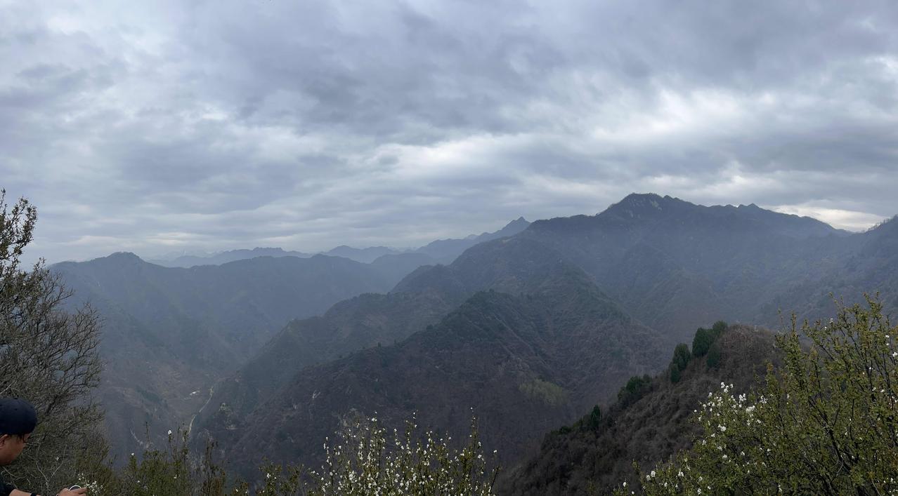 开服装店、餐饮店的个体老板，赶紧听！这坑千万别踩！
咱小门店员工流动大，工资、上