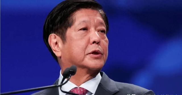 马科斯后悔已经晚了！经济自由落体，莎拉·杜特尔特随时准备接班，数万民众在马尼拉街