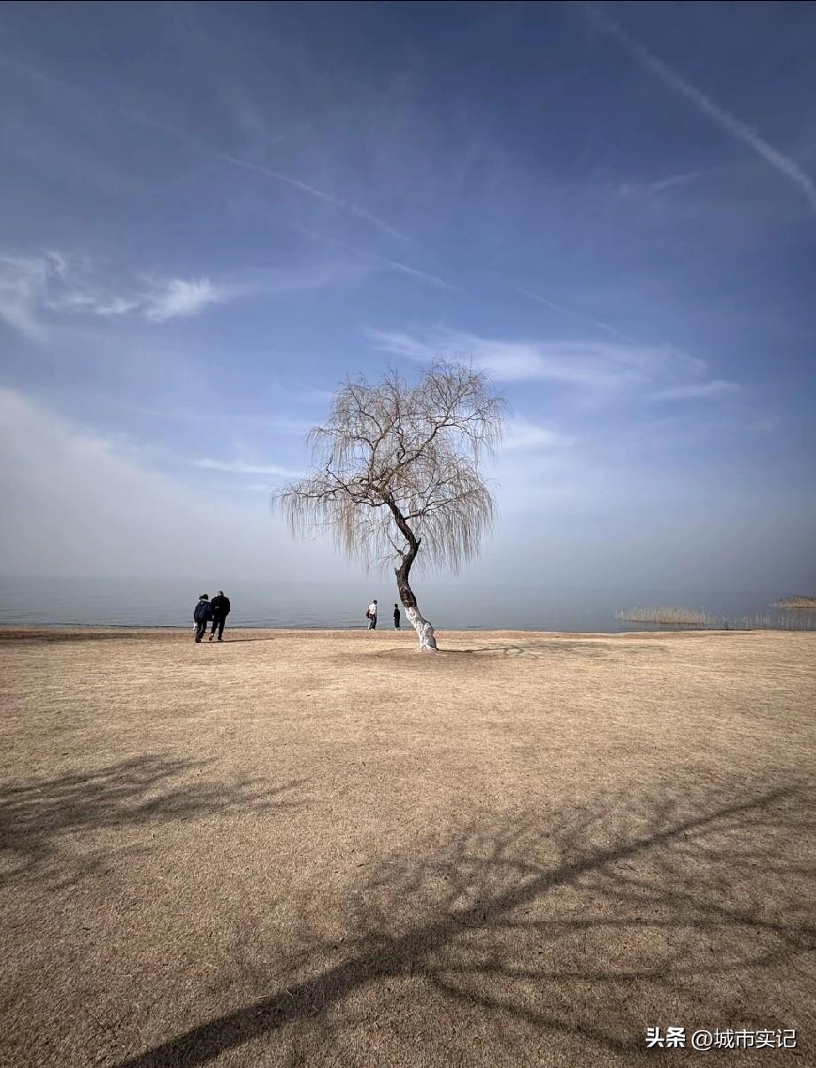 宿迁骆马湖三月份的天空