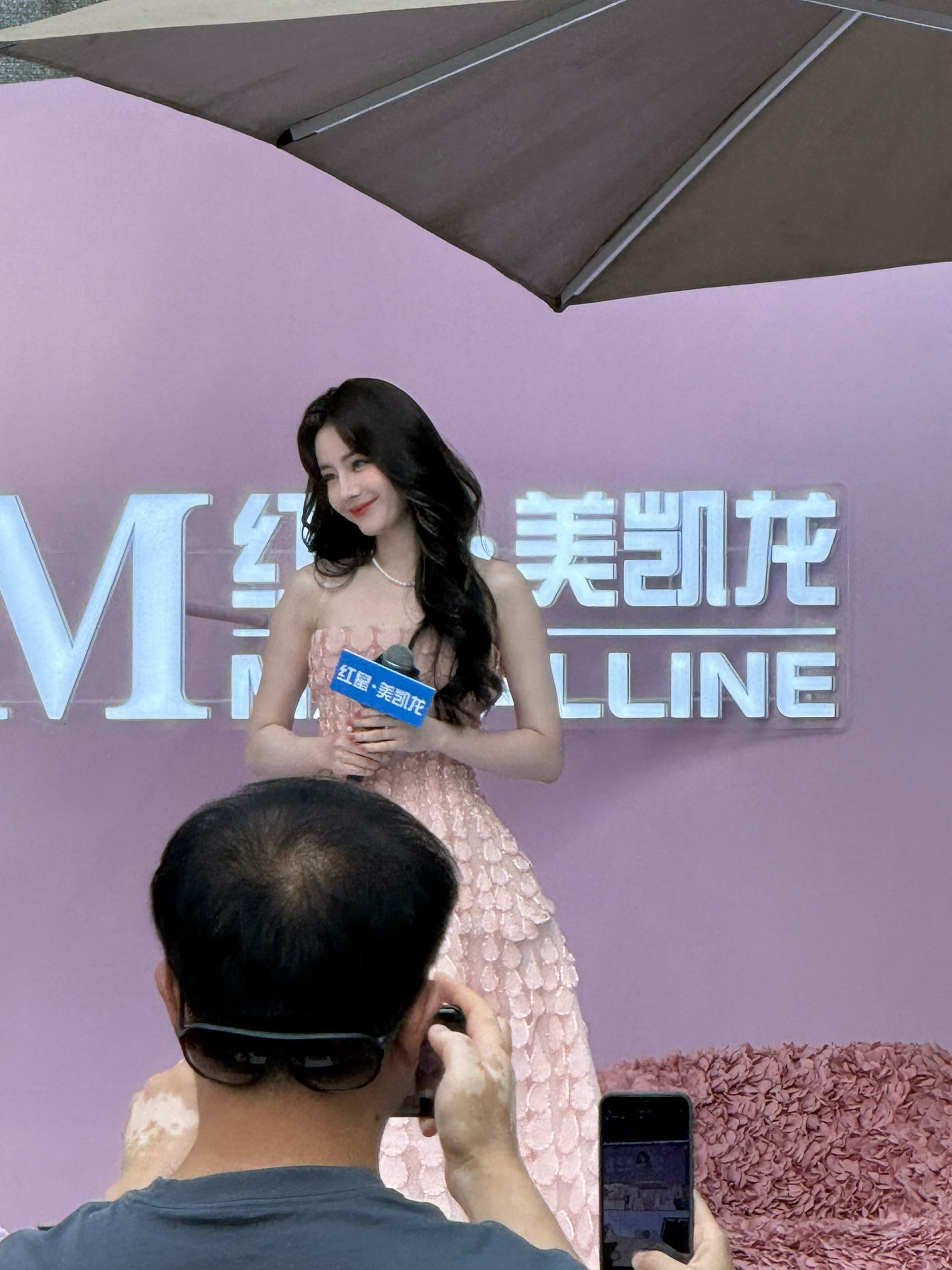 迪丽热巴简直是生图的神 