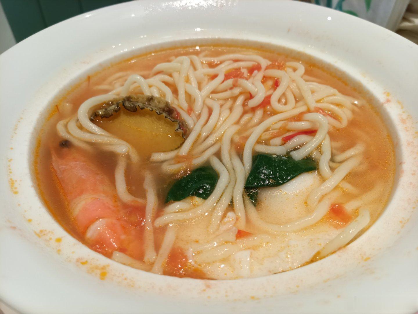 武太生日。突发奇想来武清吃八珍豆腐海鲜蒸饺 妙极。 
