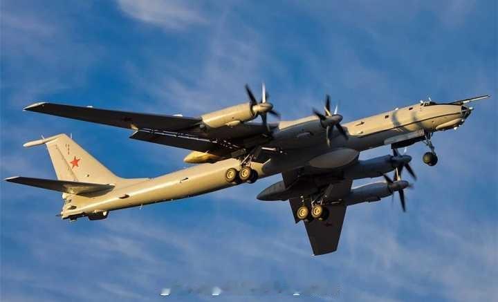 俄罗斯的北极宣示
俄罗斯方面9日称，据俄北方舰队新闻处消息，隶属于北方舰队的图-