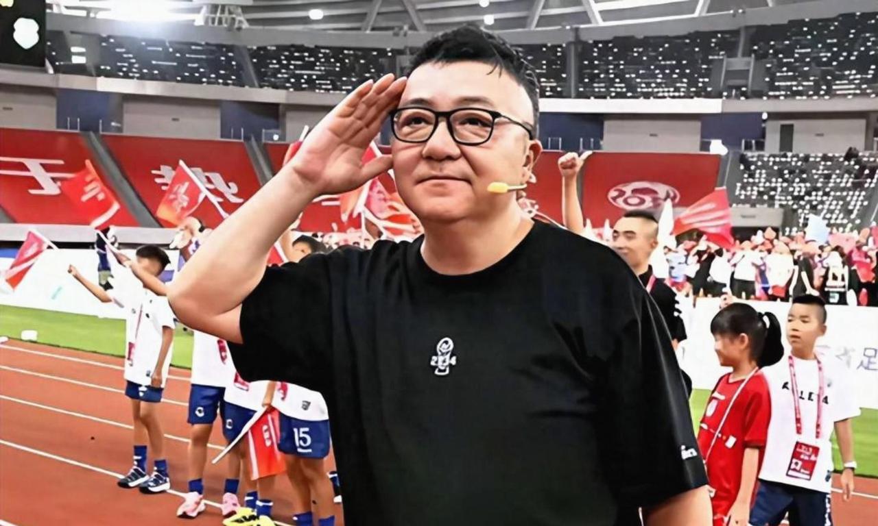 坚定拒绝！徐亮：下一届2034杯坚决不会再带中国足球小将了，这理由虽然给足了董路