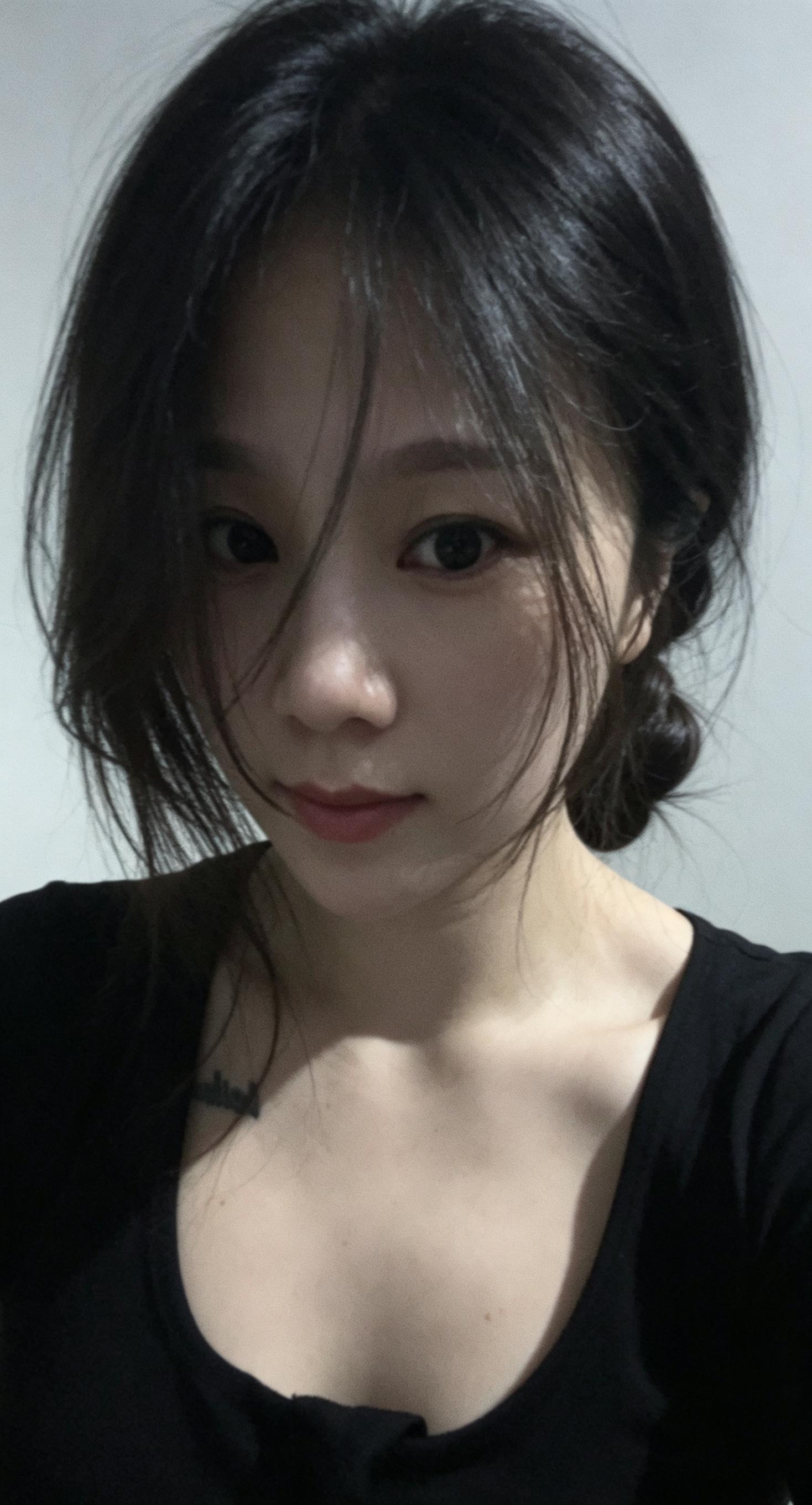 AI腹黑清冷氛围