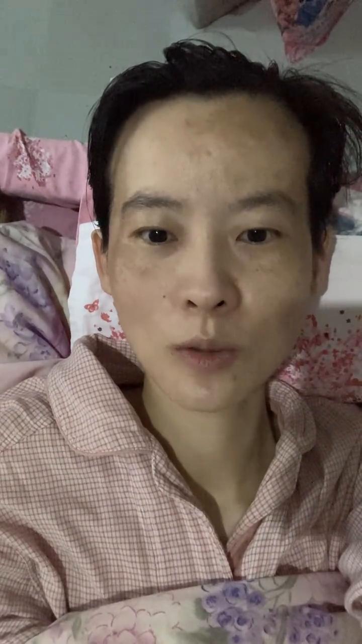 下午已经打过电话了，打过电话反映了两个问题。第一个问题就是我自己低保金的问题，第