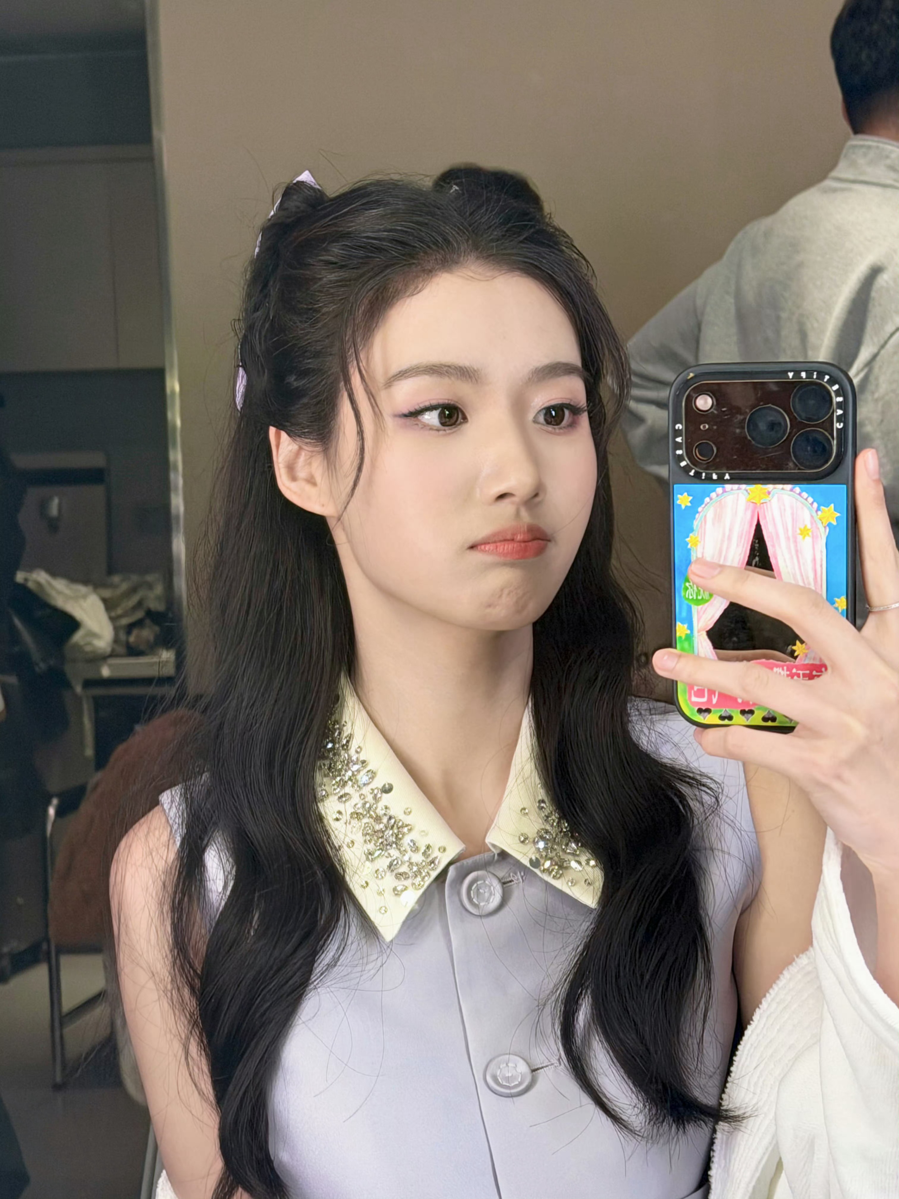 【卢昱晓小野猫造型】这个噜噜晓完全是小野猫来的特别萌呀！