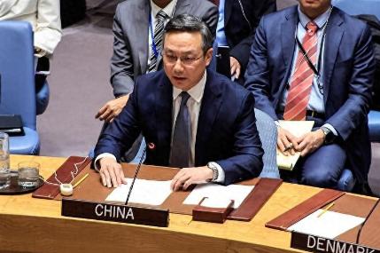 中方再次重申，日本不管是现在还是以后，都没有加入联合国常任理事国的资格。
 
要