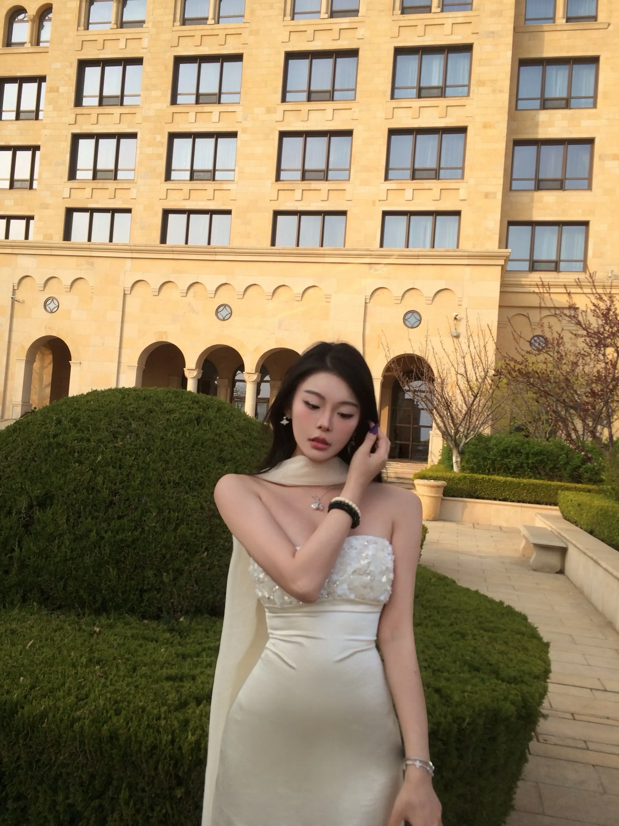 木目在心上 单人在耳旁。