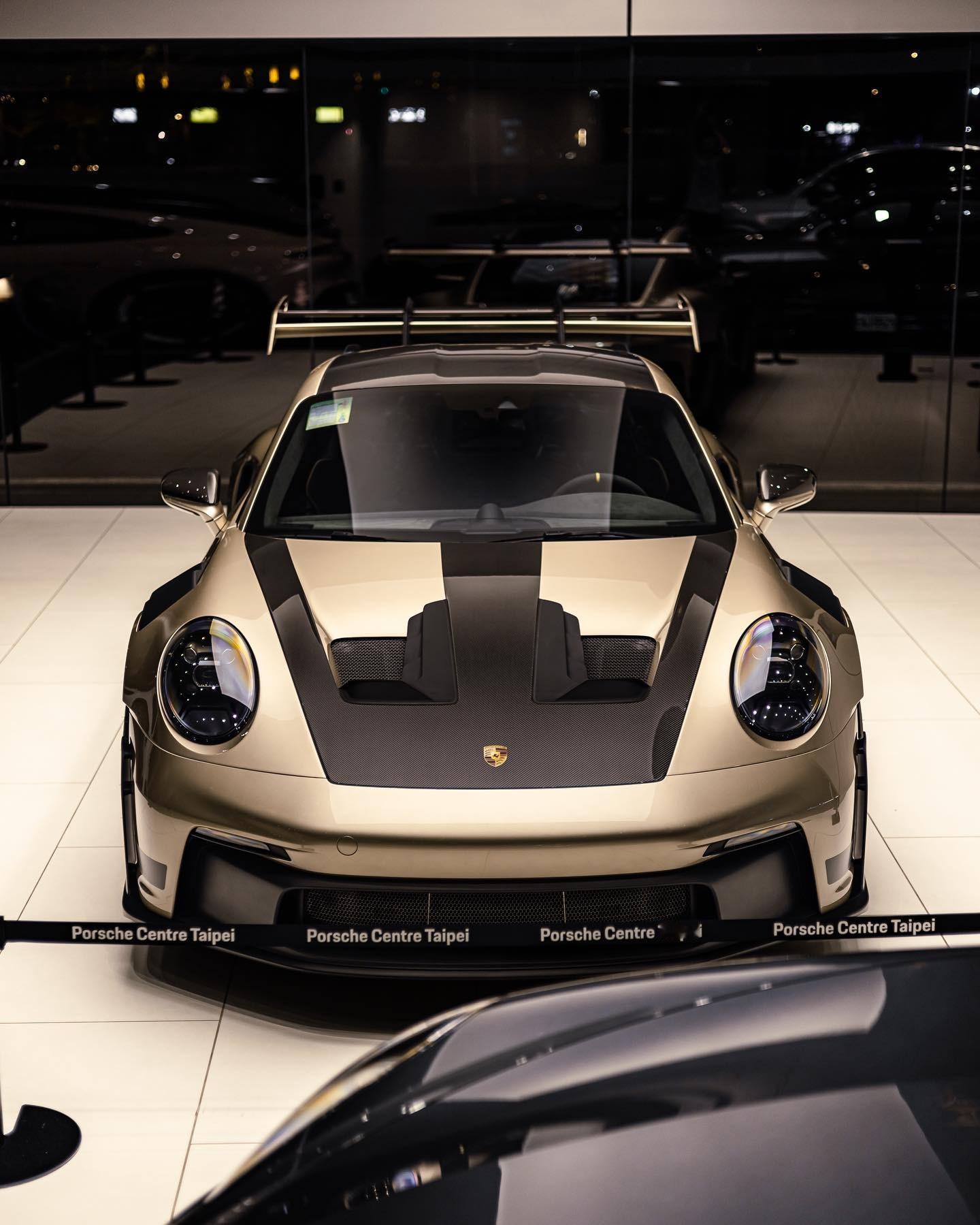 992 GT3RS PTS Palladium Metallic ​​​