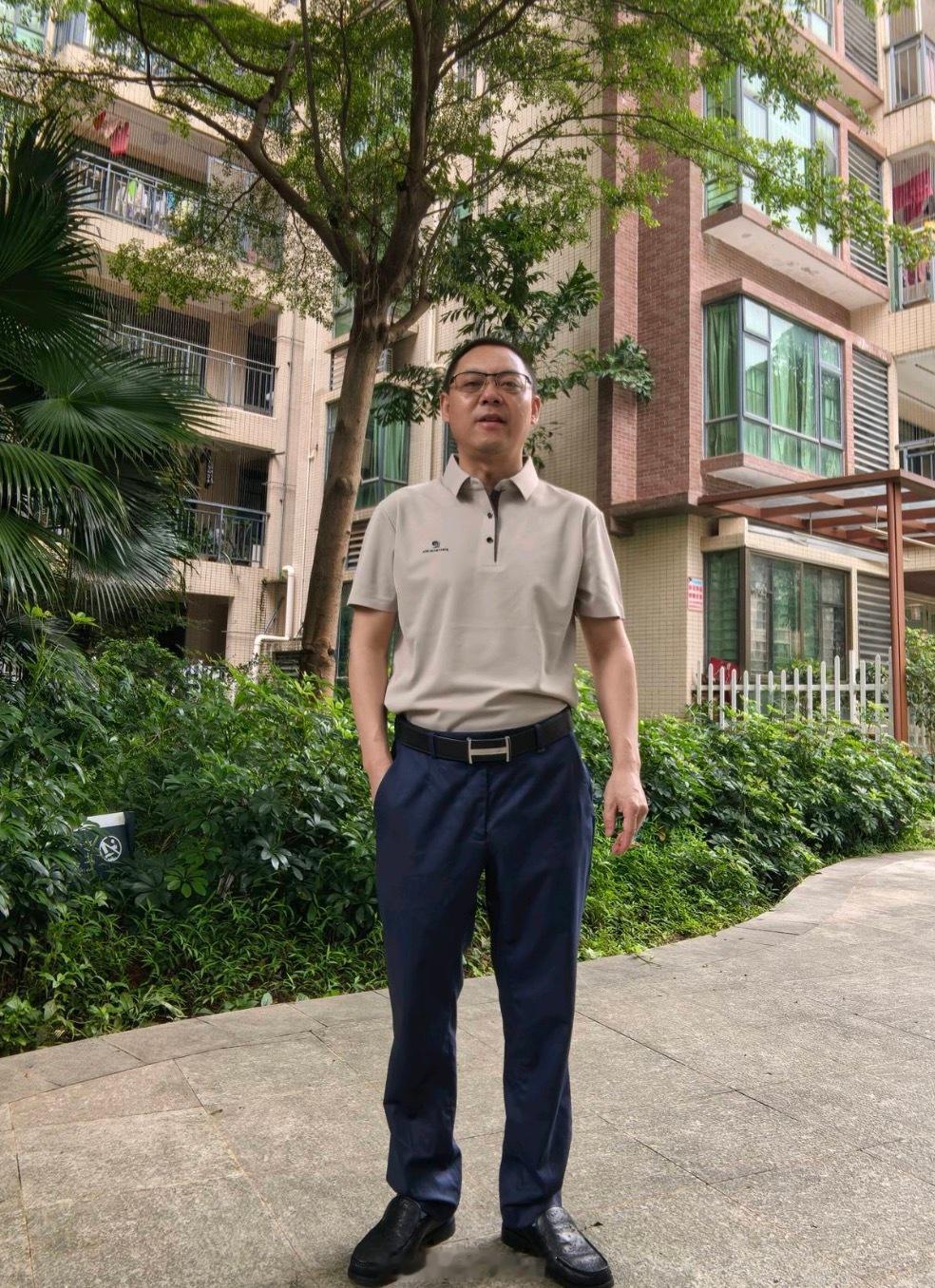 医生说长期禁欲生殖系统真的会老好色、纵欲过度的男人可能有以下一些外在表现：一、面