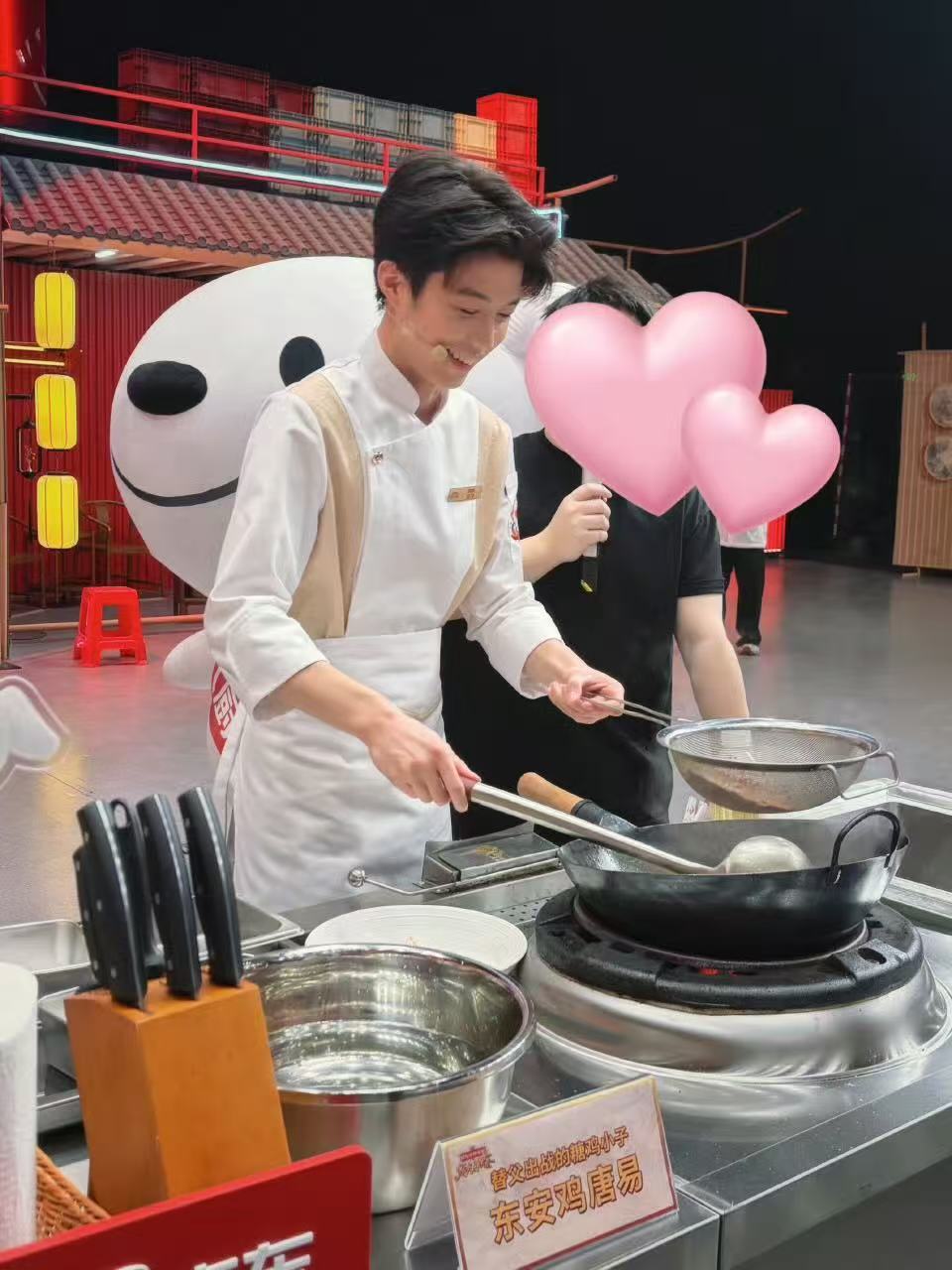 儿子参加比赛给湘菜勾芡气坏爸爸湖南台是生怕我们吃不饱吗 唐易替父出征，一道勾芡东
