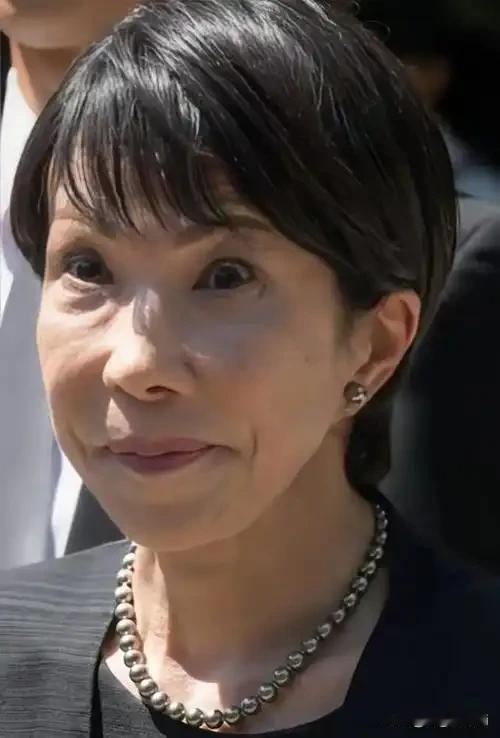 高市早苗应该是得到了特朗普的某种默许，奉命而为，就像泽连斯基在欧美的挑唆下进攻俄