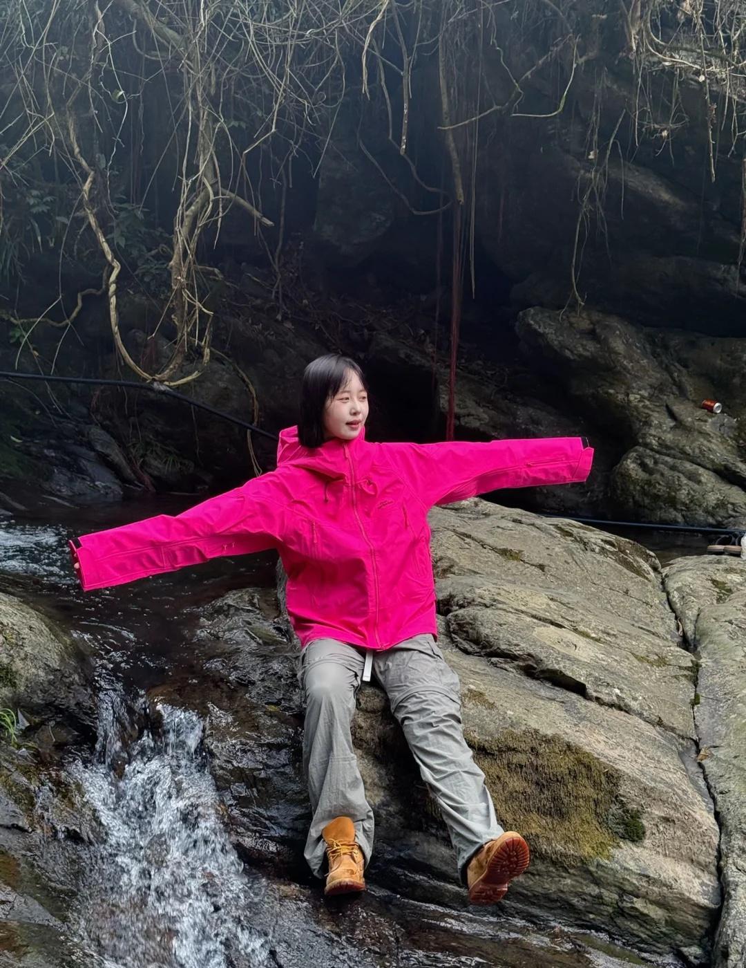 户外出游的正确打开方式
户外OOTD
户外出游必备 户外 户外出行必备品 户外沉