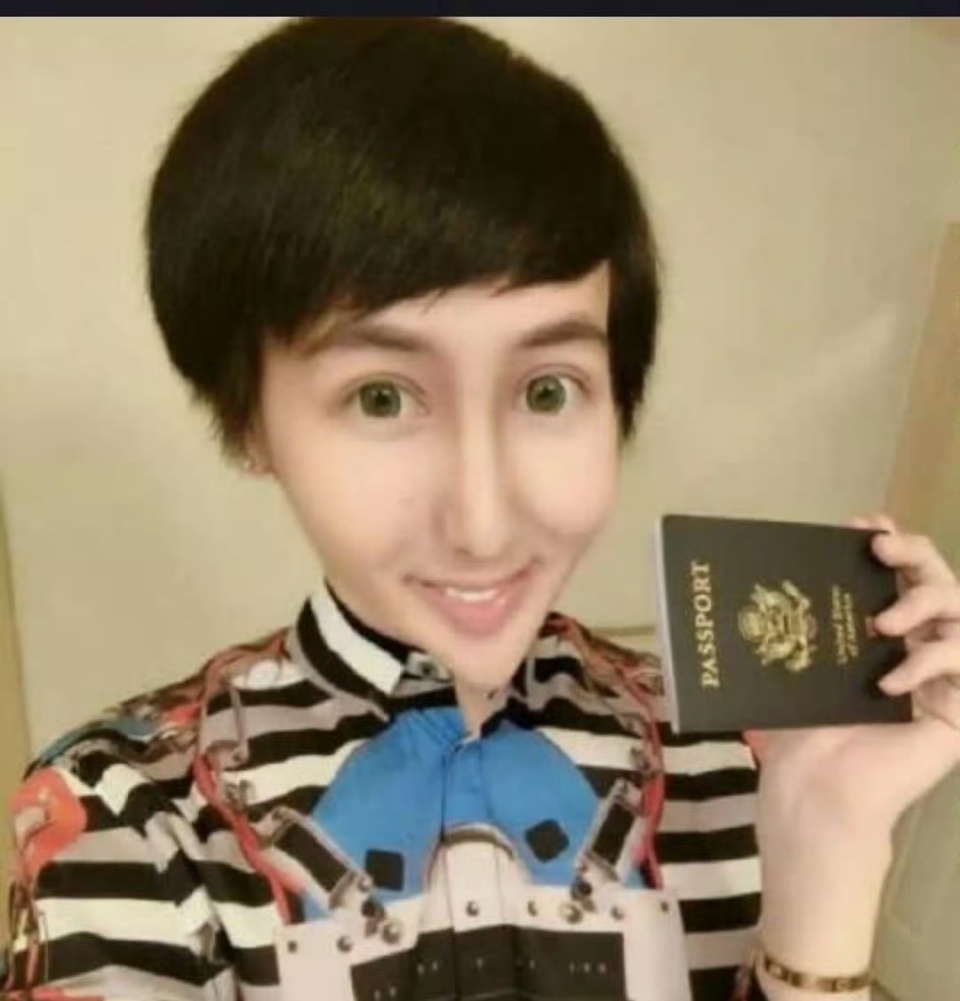 刘梓晨 提起你的长大 心疼的是尖梓生