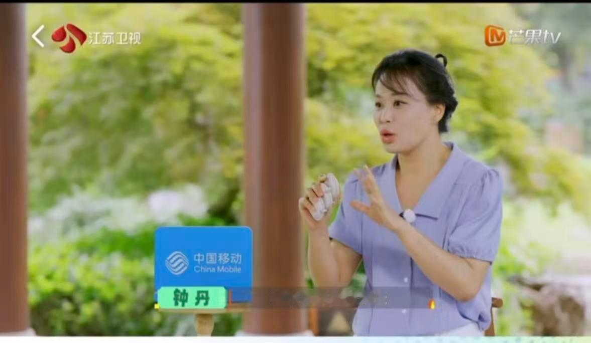 夏之光小腿腿围夏之光被自己小腿腿围差吓一跳 记录夏之光测小腿腿围名场面，看到腿围