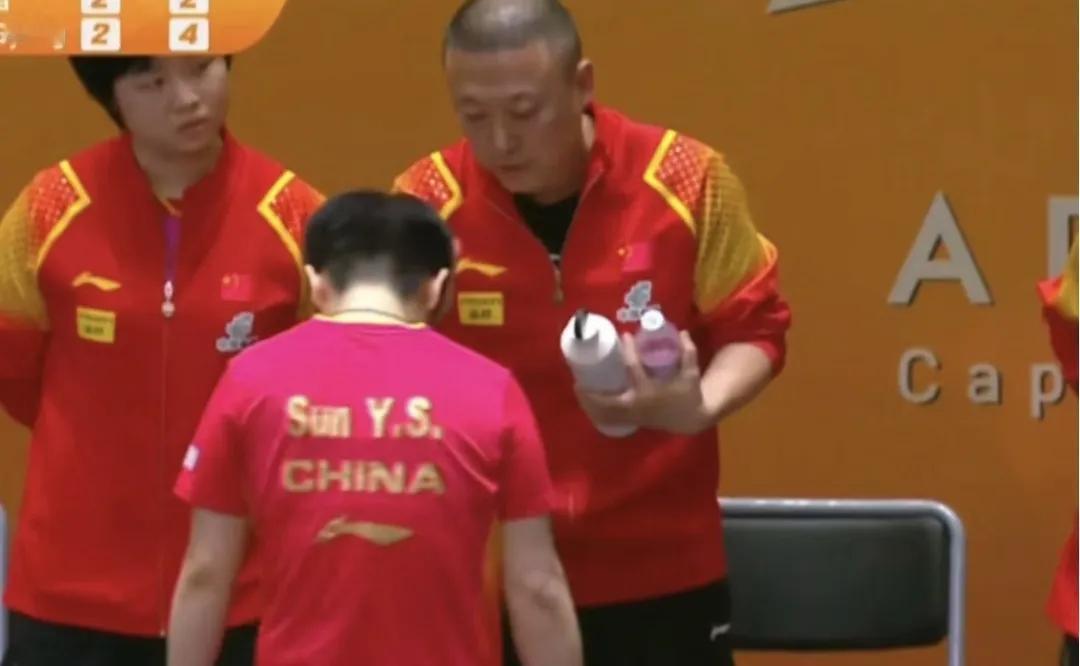 国乒女团虽然输了，马琳也不应该提前走。让几个女孩站那里独自承受，马琳这一举动都让