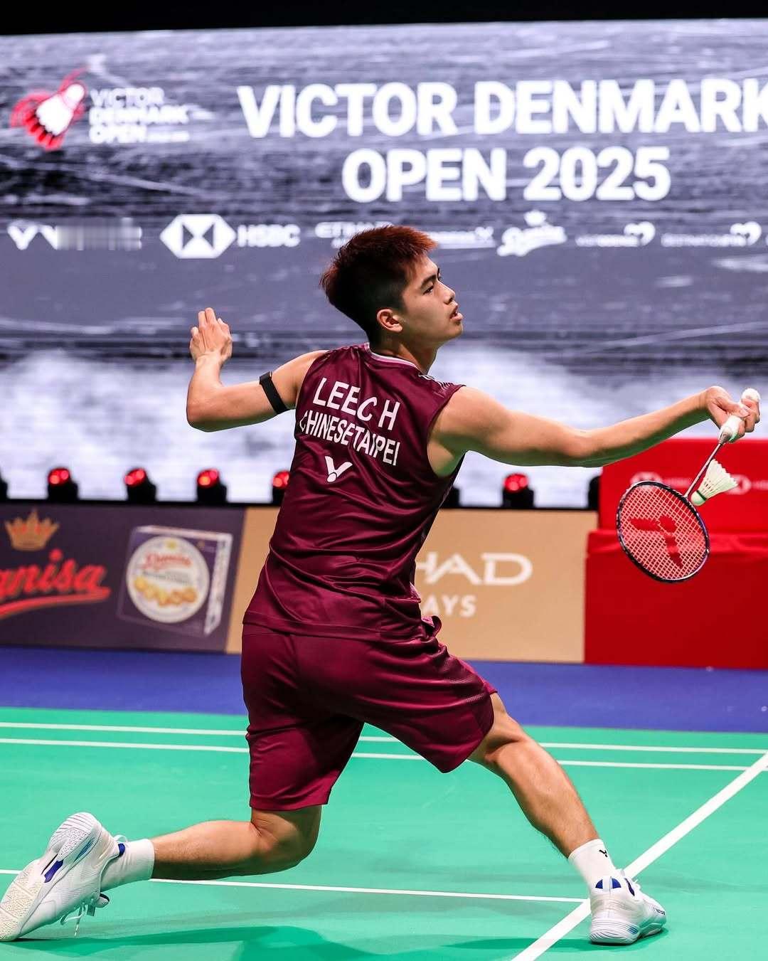 李佳豪 21-16、21-17 🇫🇷大波波夫下轮：小波波夫🇫🇷 vs 李