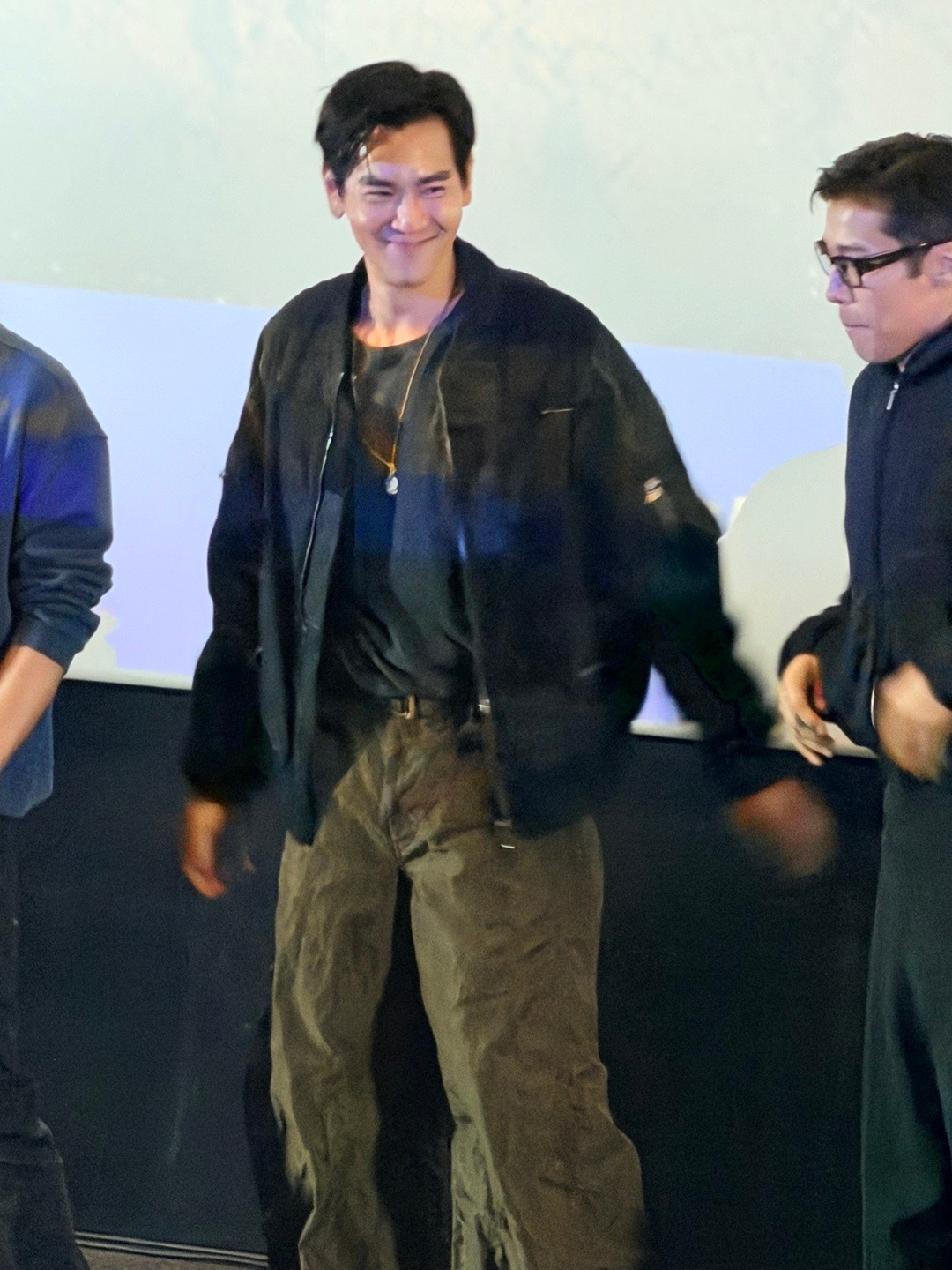 电影爆水管 彭于晏映后互动好可爱！生图没别的就是硬帅！《爆水管》是那种看得很解压